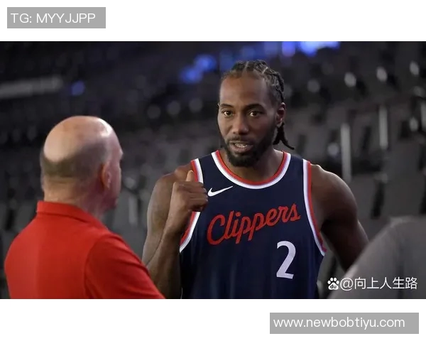 快船备战广州训练照曝光保罗小卡哈登科林斯齐聚场上展现默契