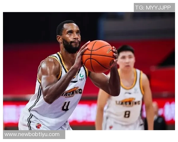 末节狂追8分险胜湖人巴特尔高效表现助球队奋勇争先