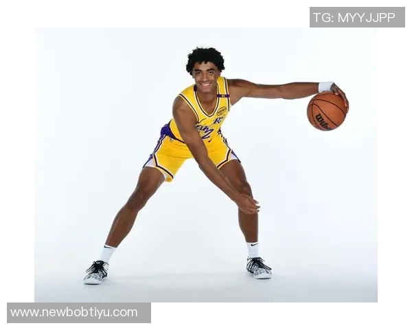 克里斯蒂三分命中率达466立志学习克莱训练技巧提升投篮水平