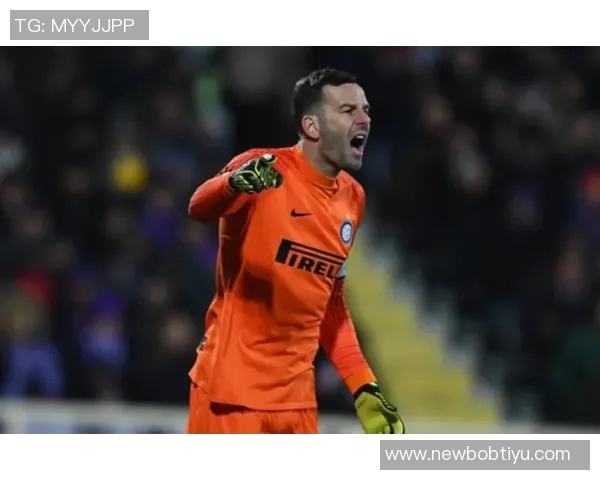 富安健洋自由身加盟阿贾克斯签约半年引发球迷热议