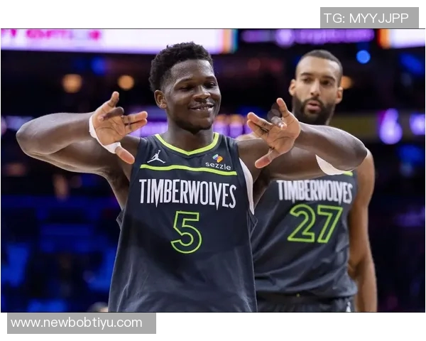 戈贝尔盛赞华子具备最佳防守阵容潜力能胜任各个位置的防守任务 戈贝尔盛赞华子具备最佳防守阵容潜力能胜任各个位置的防守任务